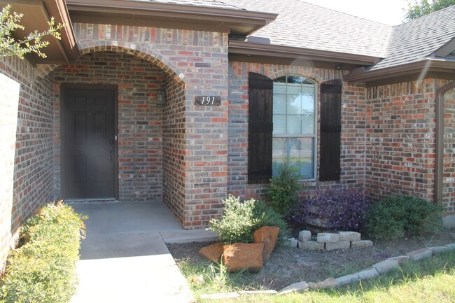 Photo - 191 Aster Dr