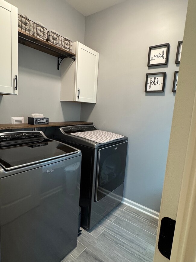 Photo - 206 Tuscany Ct