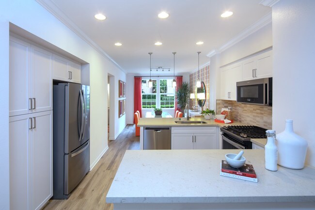 Anacapa Apartment Homes