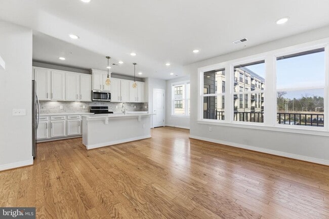 Photo - 13331 Launders St