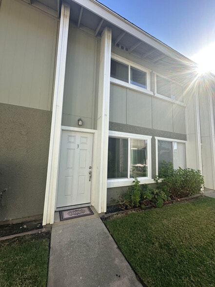 443 E Park Ave