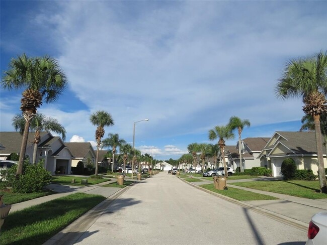 Photo - 16625 Palm Spring Dr