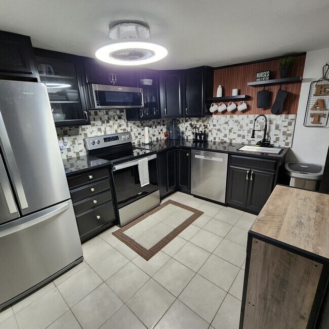 Photo - 530 Hazel St Unit Mon Valley Diamond