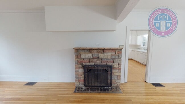 Photo - Coveted Old Town Lake Oswego Craftsman | Walk to George Rogers Park, Downtown Dining & Shopping