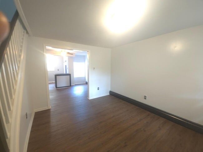 Photo - 428 Croyden Rd