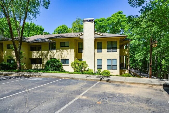 607 Lismore SE