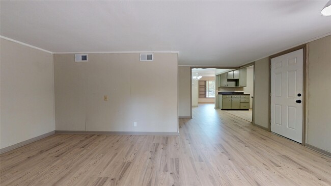 Photo - 1501 13th St N