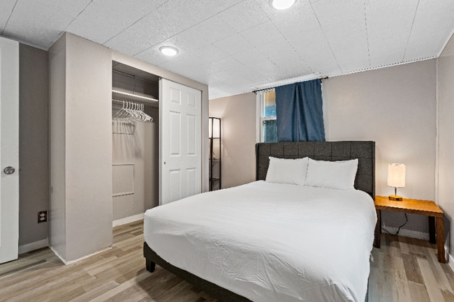 Photo - 470 Edith Ave S