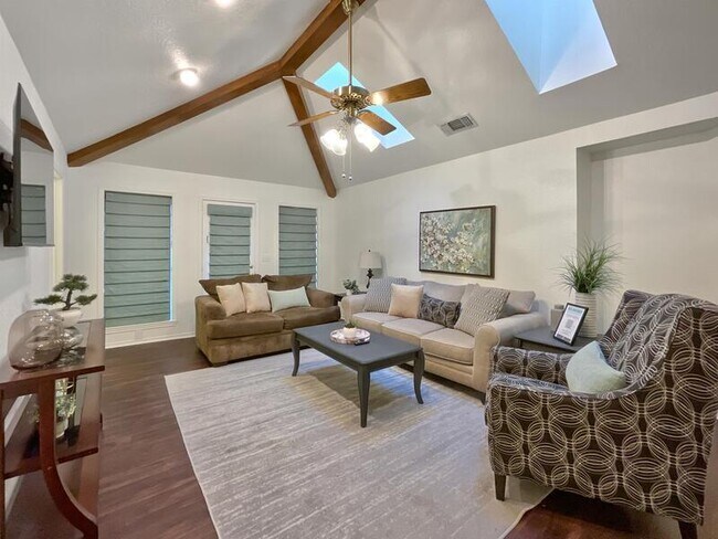 Photo - 2609 Valparaiso Trail