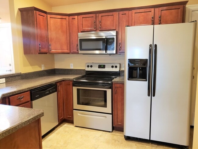 Photo - West-end 3 Bedroom Condo w/ Garage - End U...