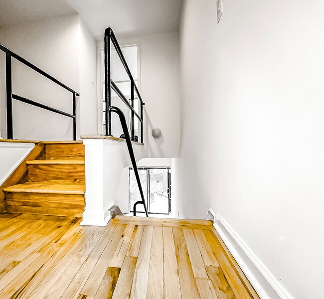 Photo - 201 E 12th St