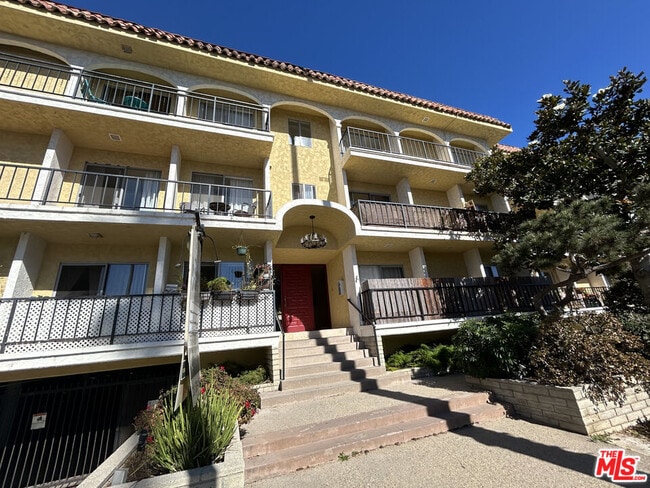 Photo - 1033 6th St Unit 304