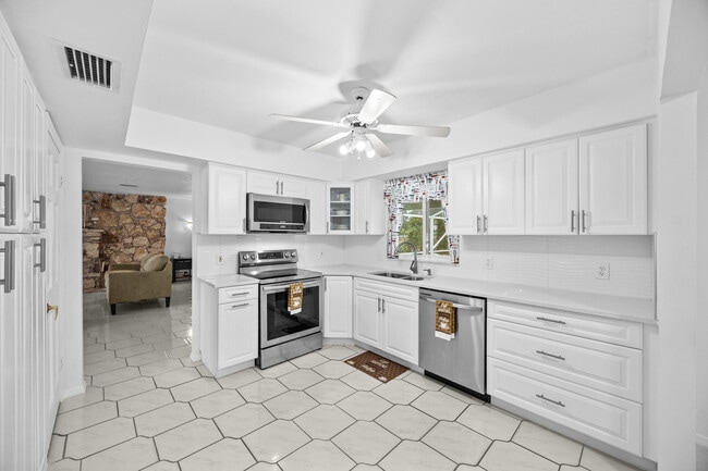 Photo - 1742 W Terrace Dr