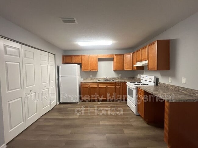 Photo - 3650 NE 41 St