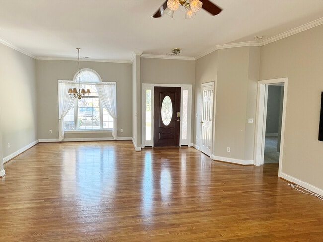 Photo - 8405 Fiddlestick Way