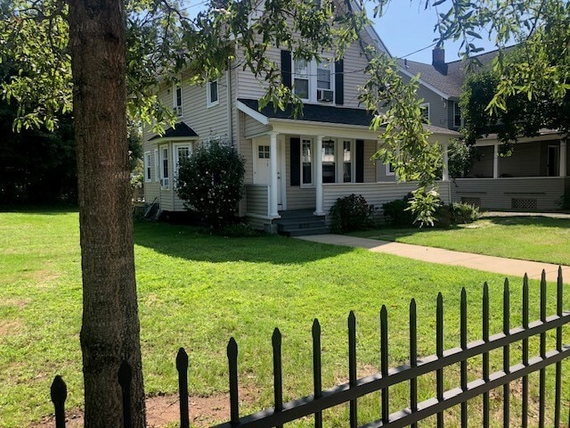 Photo - 827 Woodward Ave