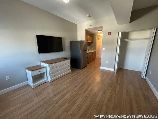 Photo - 312 Shirley St Unit 308