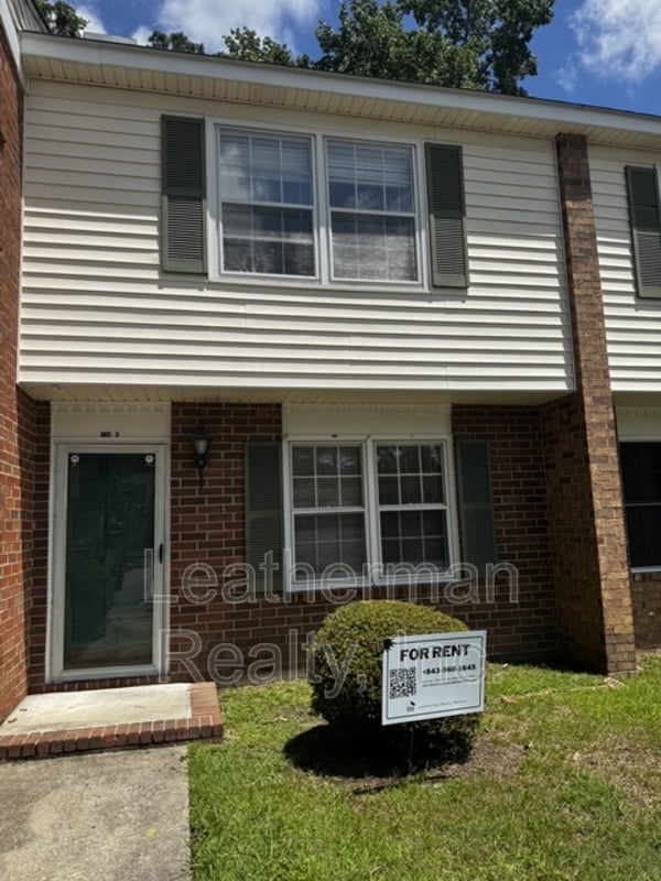 Building Photo - 738 Coventry Ln