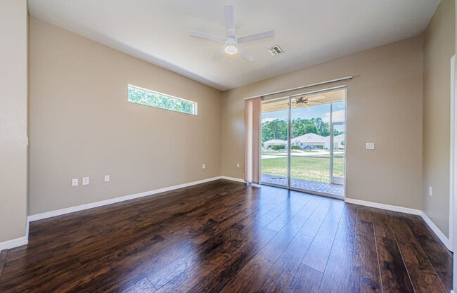 Photo - Beautiful town house in Trinity