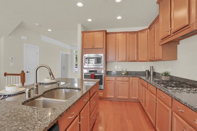 Photo - Luxury Living in Meadowvale – 4BR/3.5BA Duplex with Over 2,800 Sq Ft
