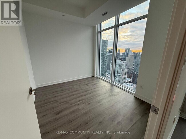 Photo - 252 Church St Unité PH 01