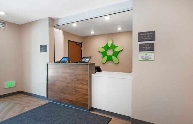 Photo - Furnished Studio-Wildwood