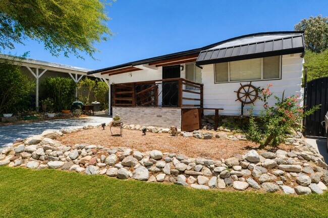 69360 Poolside Dr