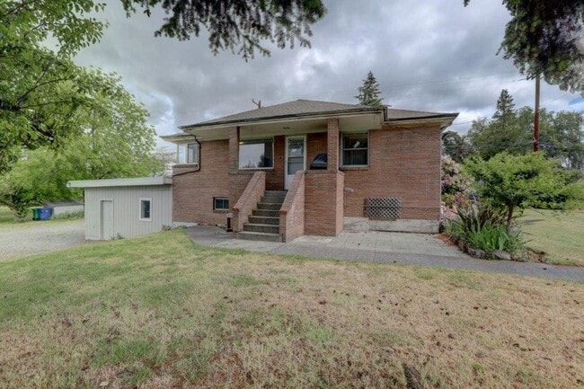 Photo - Newly renovated light filled 2 bedroom home with views of Rainer in Bryn Mawr-Skyway!