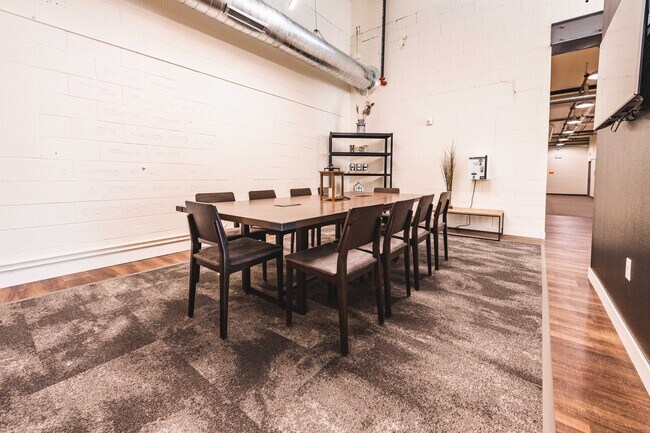 Ruxton Apartments