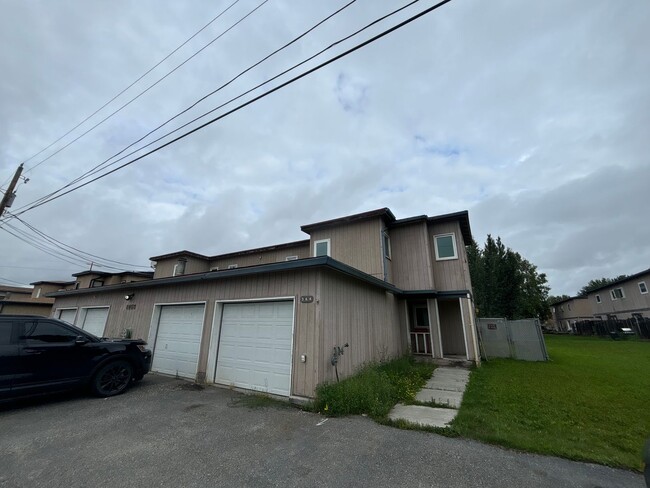 Building Photo - 29th 1206 Ave Unit #4 Rental