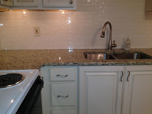 Photo - 21705 Bon Heur St
