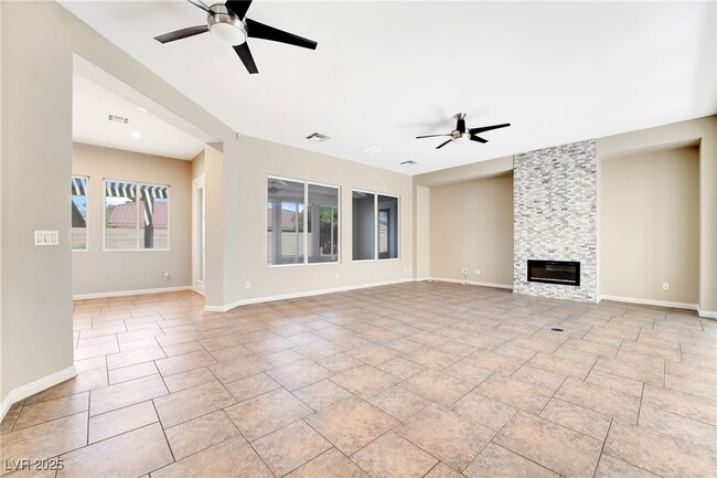 Building Photo - 7232 Frontier Hills Ave