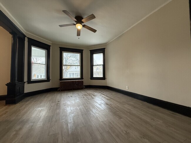 Photo - 34 Besch Ave