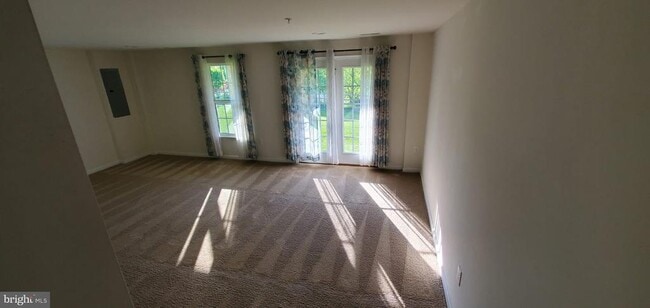 Photo - 1748 Lydia Dr