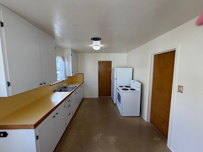 Photo - Charming, pet-friendly 3-bedroom, 1-bath affordable home