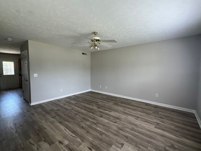 Photo - 1505 Center Pointe Dr