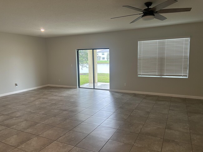 Photo - 6270 NW Regent St