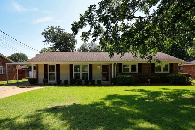 Building Photo - 242 Kiefer Dr