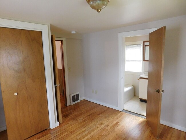 Photo - 1913 Heath Ave Unit 1913