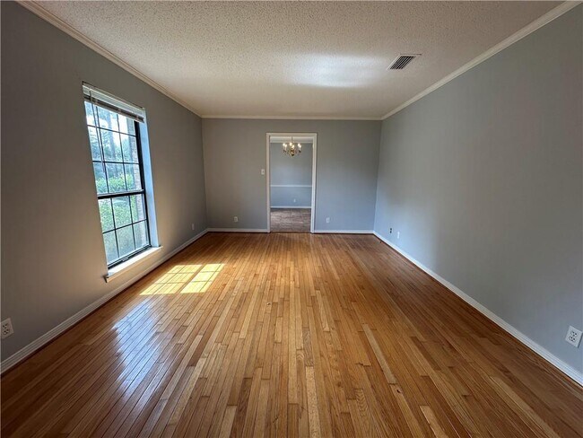 Photo - 6750 Browder Dr