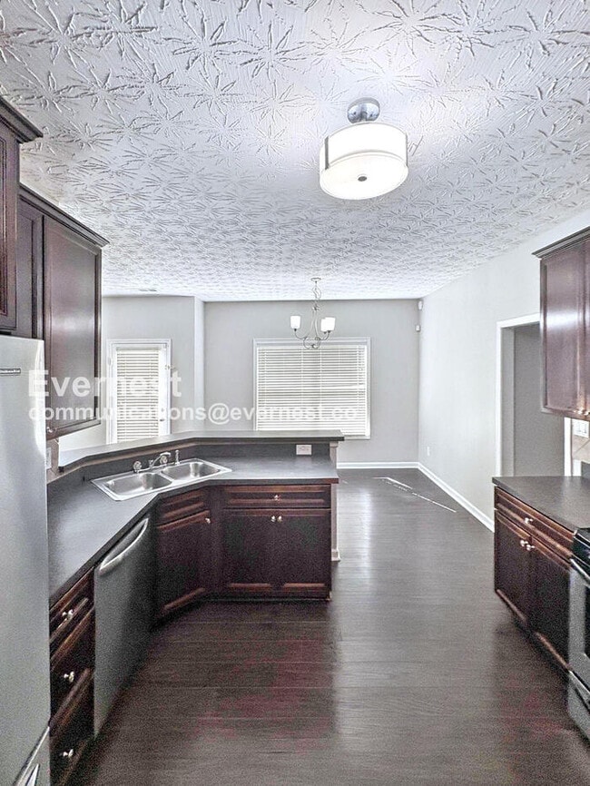 Photo - 2132 Grant Ave