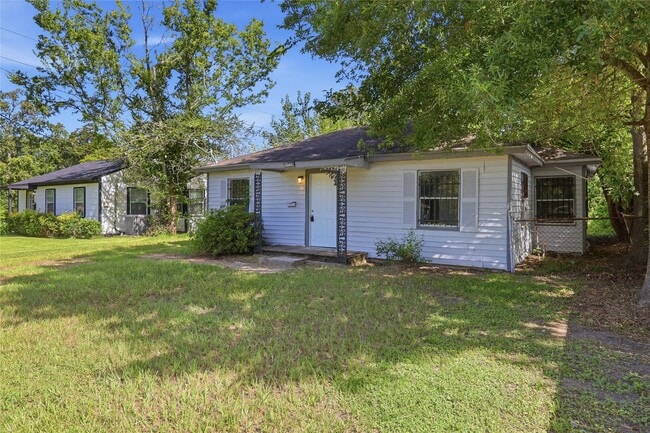 Photo - 2088 Pope St