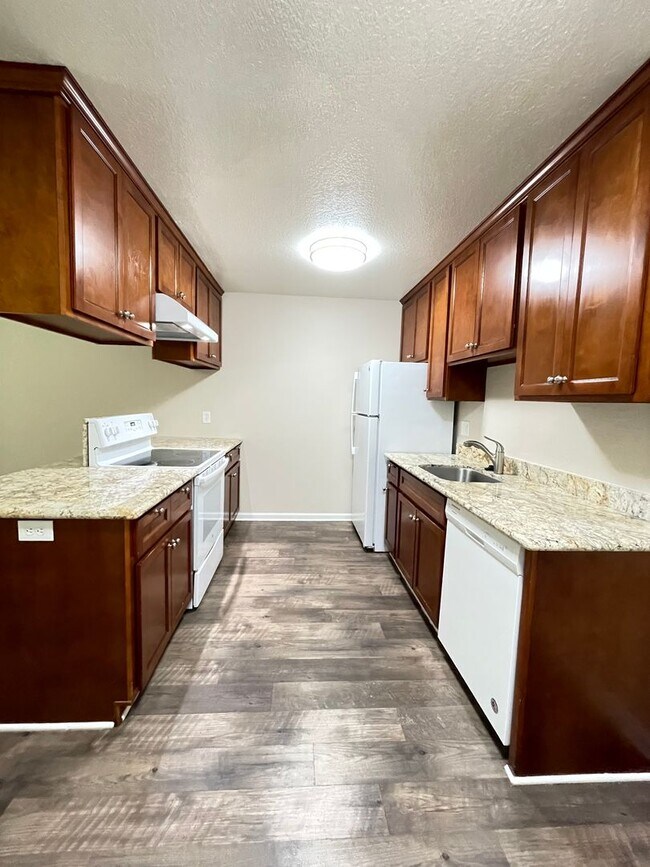 Photo - 1711-1715 N St