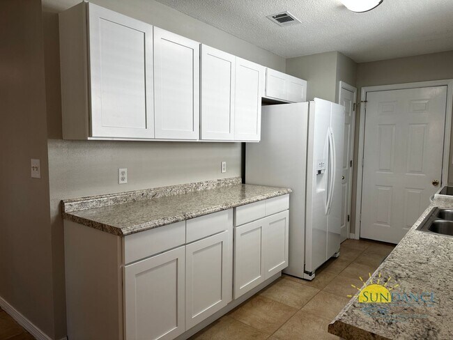 Photo - Beautiful 3 Bedroom Home in Fort Walton Beach!