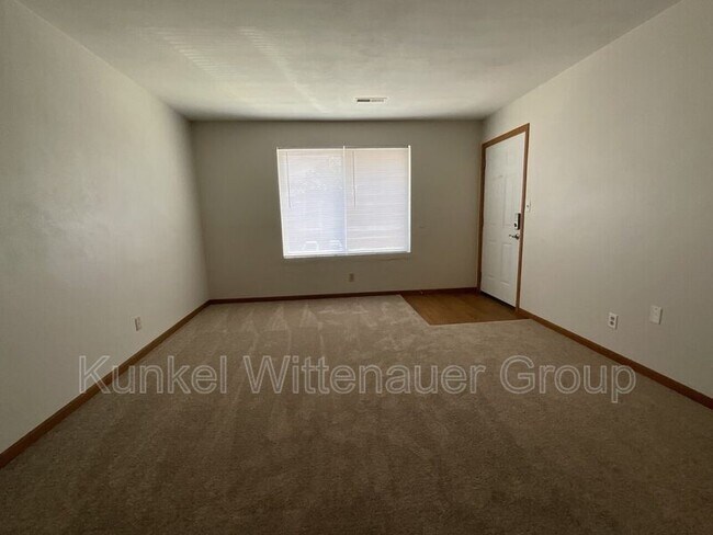 Photo - 1705 Jamestown Rd