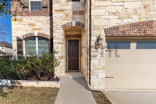 Building Photo - 101 Arctic Cir