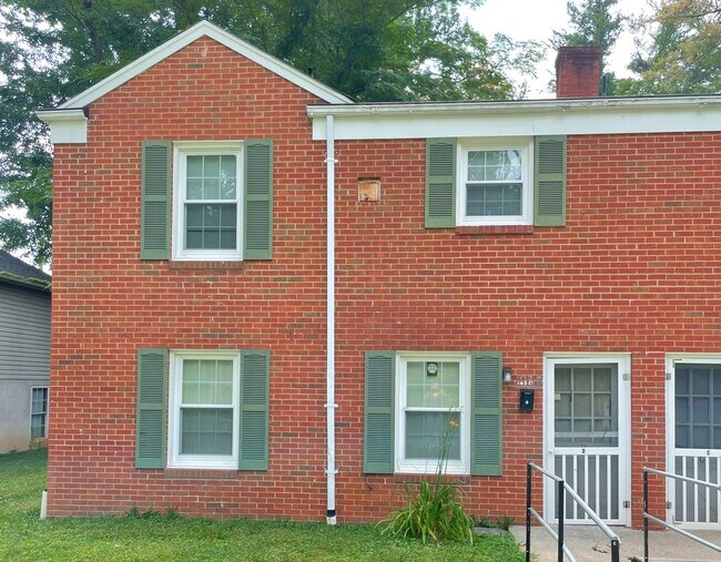 Photo - 103 Cresap Rd Unidad Apt #D