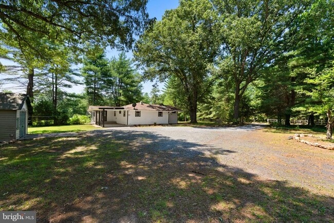 Photo - 8405 Shirley Rd