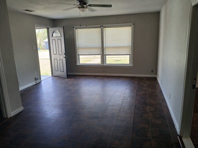 Photo - 1108 Poindexter Ave