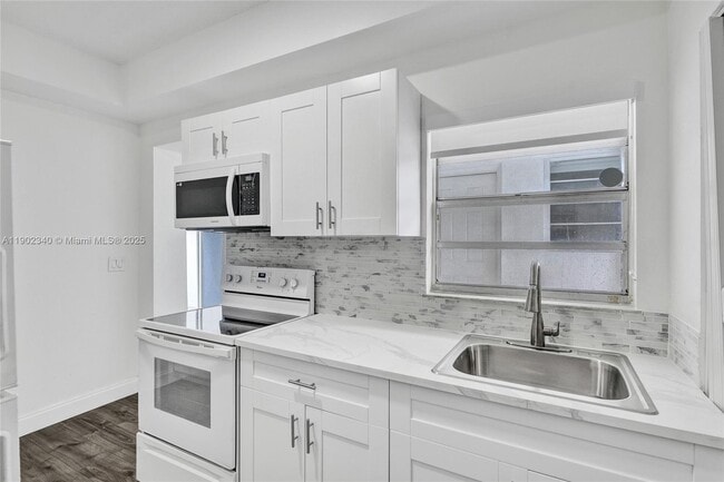 Photo - 5750 NW 111th St Unit EFFICIENCY